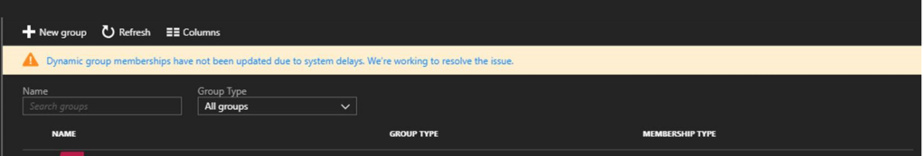 Screenshot di un avviso che indica che le appartenenze dinamiche ai gruppi non sono state aggiornate a causa di ritardi di sistema.
