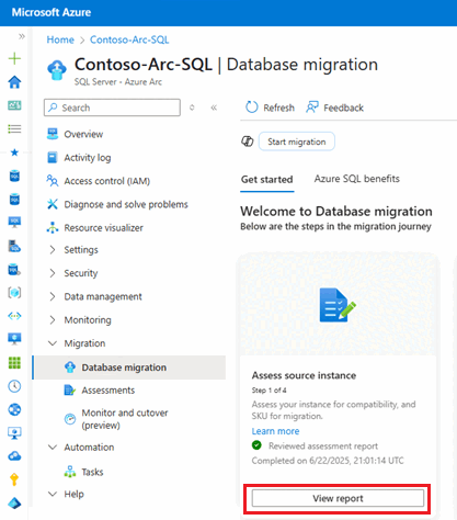 Screenshot che mostra il riquadro migrazione del database per l'istanza di SQL Server nel portale di Azure, con 'View report' evidenziato.