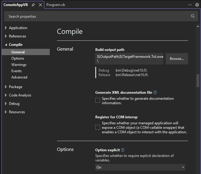 プロジェクト デザイナーのスクリーンショット。[コンパイル] タブが選択されています。