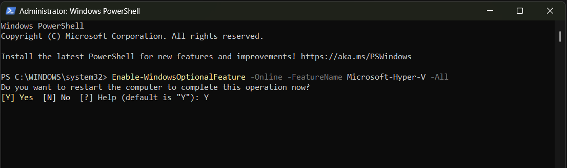 Captura de tela da janela do PowerShell depois de executar o comando para habilitar o Hyper-V.