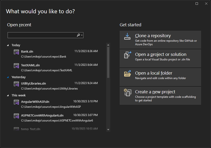 Captura de tela da janela inicial no Visual Studio 2022.